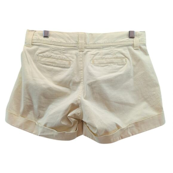 Old Navy Women’s 0 Yellow Khaki 5″ Mid-Rise Cotton Casual Shorts EUC - Picture 3 of 9
